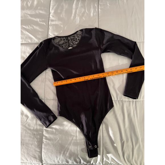 Lulus lace open back black bodysuit sz M/L‎ - Picture 1 of 5